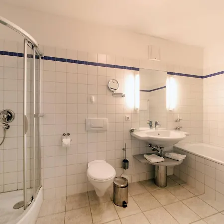 Kaiservillen Heringsdorf - Ferienwohnung Mit 2 Schlafzimmern Und Balkon D202 Exterior photo