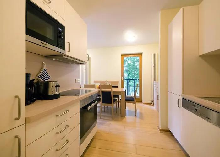 Kaiservillen Heringsdorf - Ferienwohnung Mit 2 Schlafzimmern Und Balkon D202